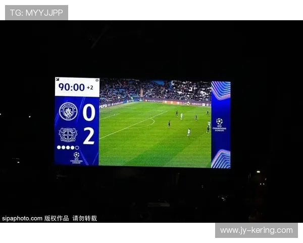 切尔西客场被利兹联撕裂，蓝军边路防线连续失位